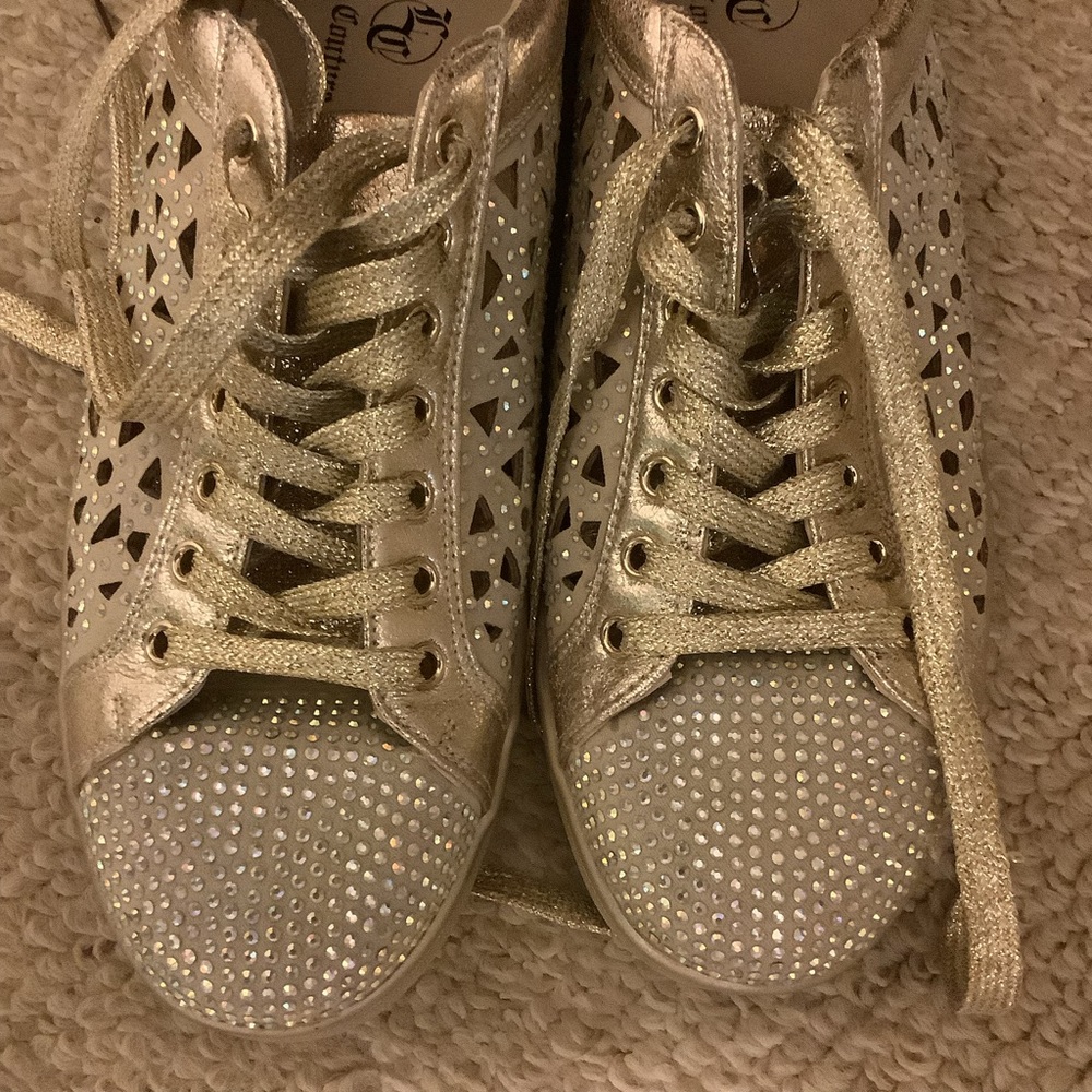 Ladies shoes